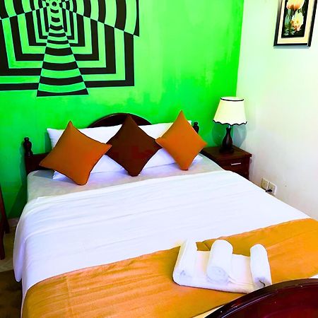 Hotel Notre Dame D'Arcadia Nuwara Eliya Esterno foto