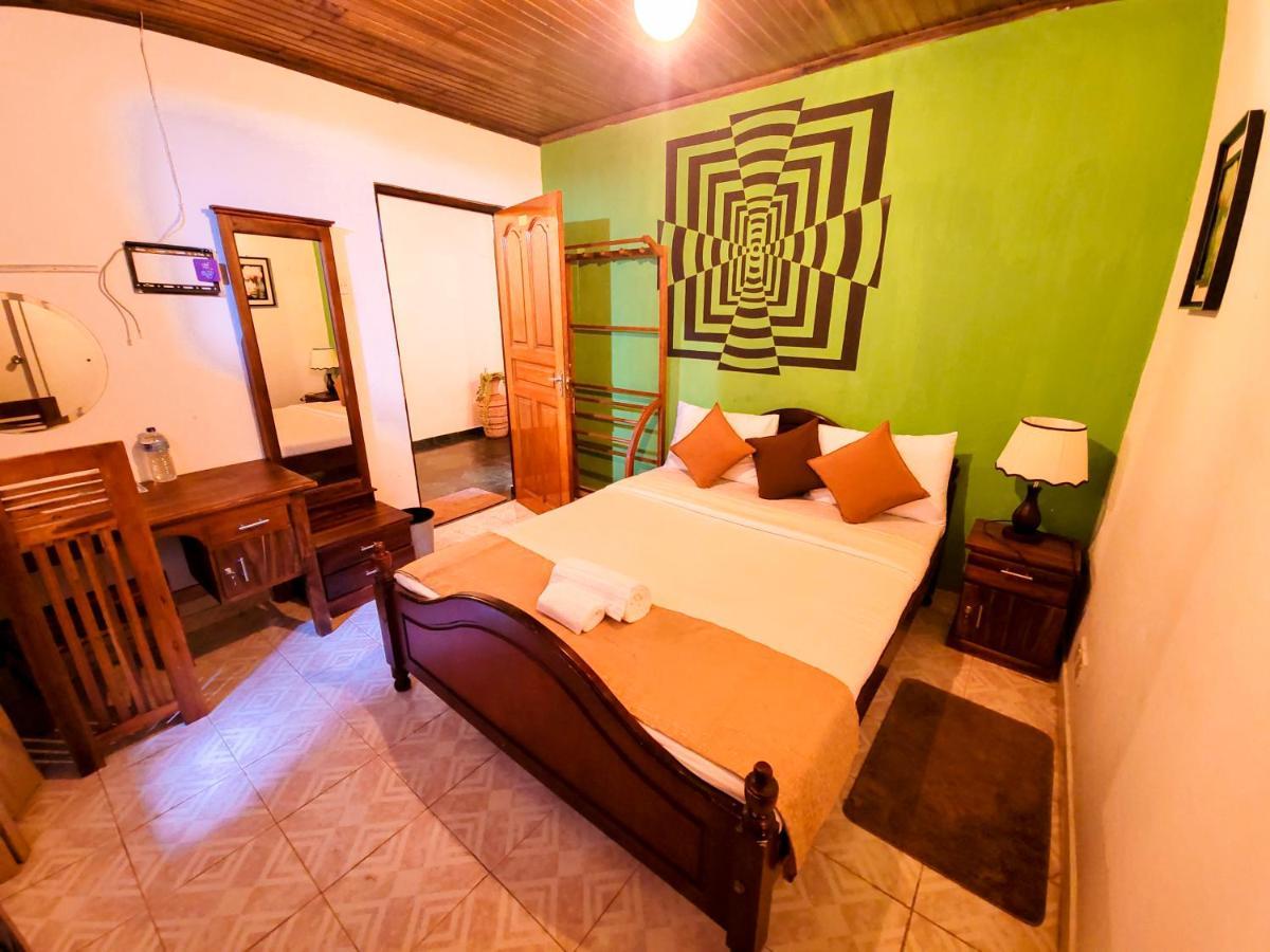 Hotel Notre Dame D'Arcadia Nuwara Eliya Esterno foto