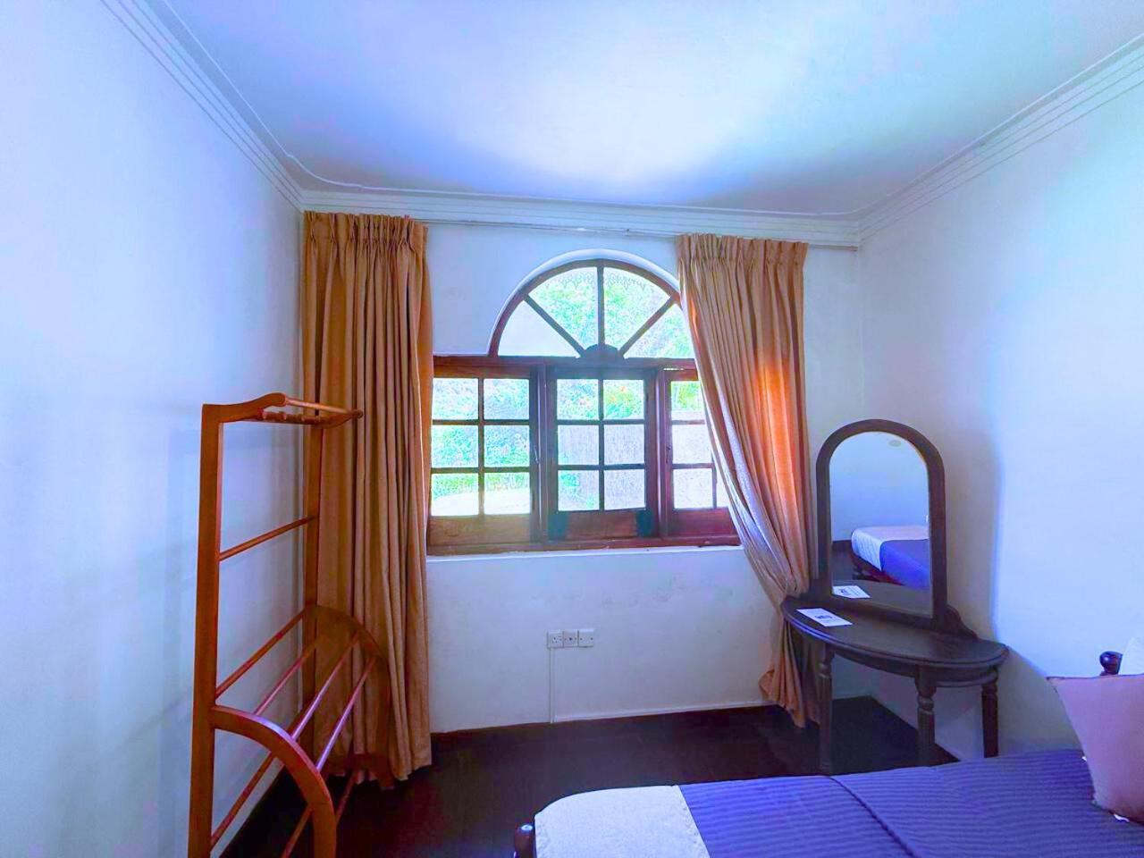 Hotel Notre Dame D'Arcadia Nuwara Eliya Esterno foto