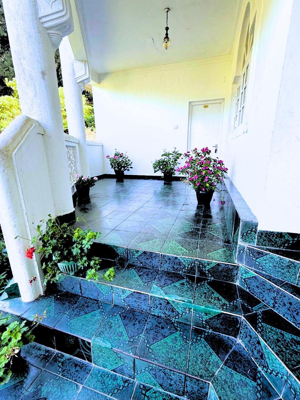 Hotel Notre Dame D'Arcadia Nuwara Eliya Esterno foto
